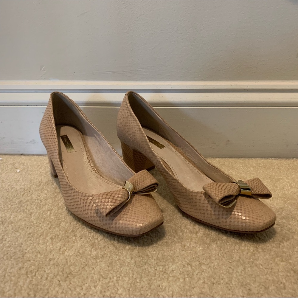 Louise et Cie Lilla Bowtie Block Heel Pump